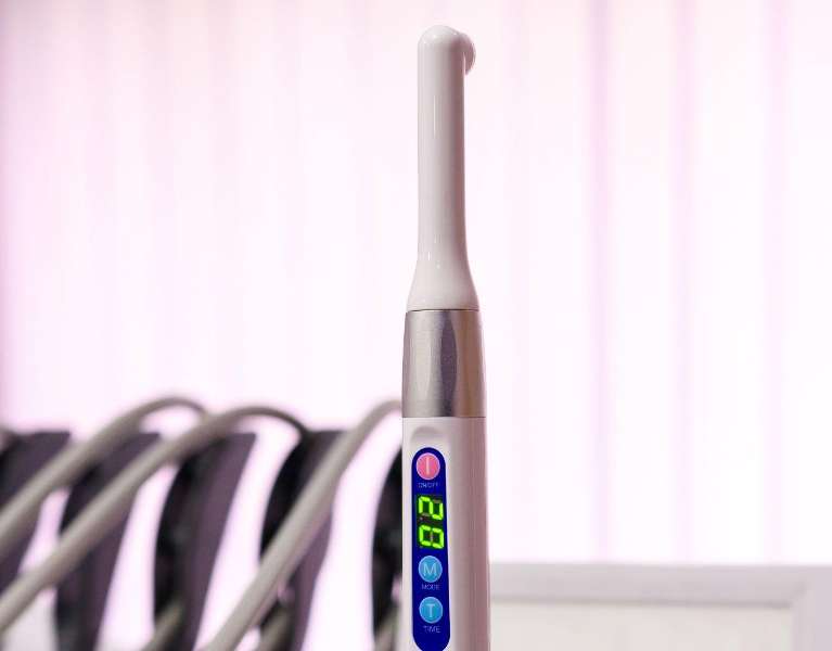 close up of laser cavity detection tool | public dentist lara